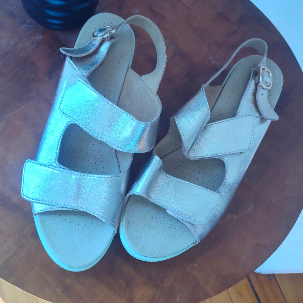 Hotter Easy gold metallic wedge sandals